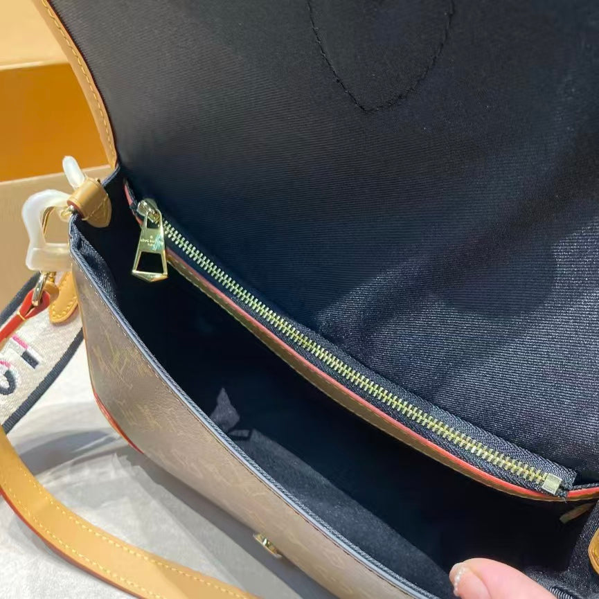 High-end Bag Customization - LV