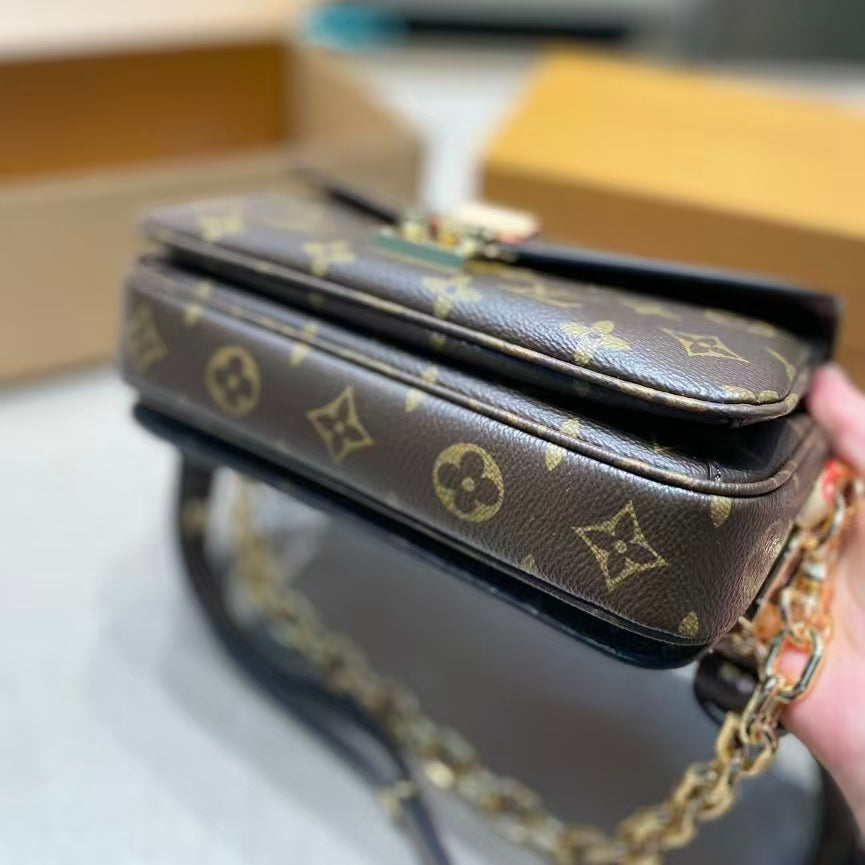 High-end Bag Customization - LV