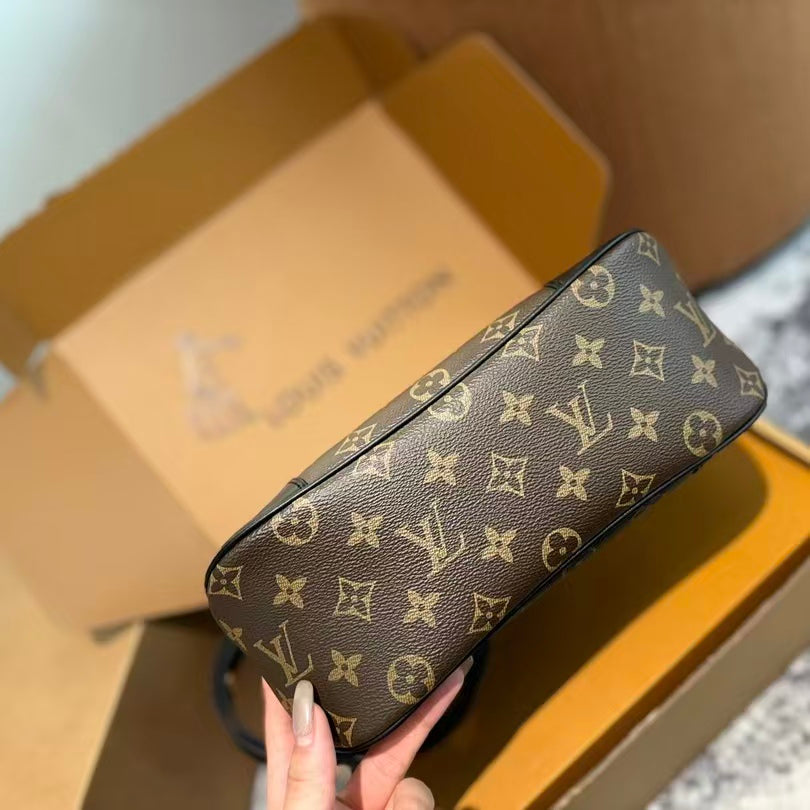 High-end Bag Customization - LV