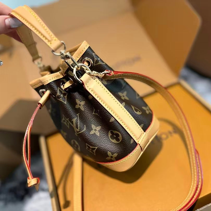 High-end Bag Customization - LV