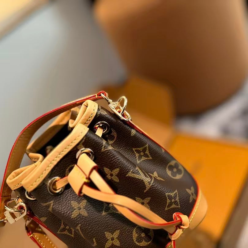 High-end Bag Customization - LV