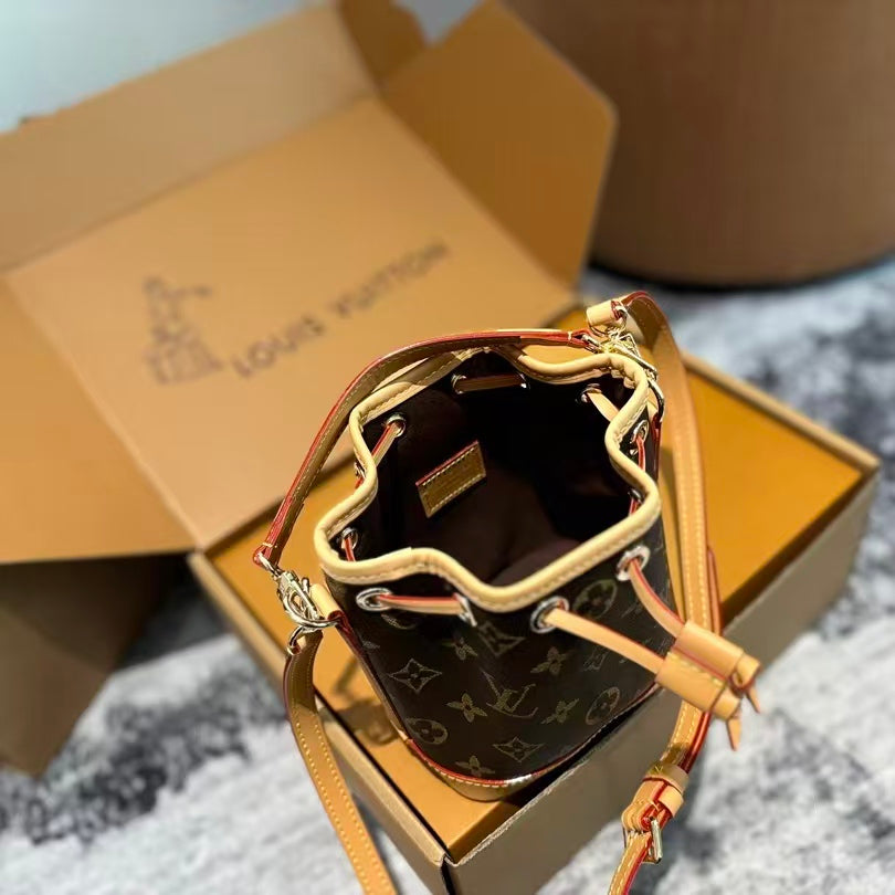 High-end Bag Customization - LV