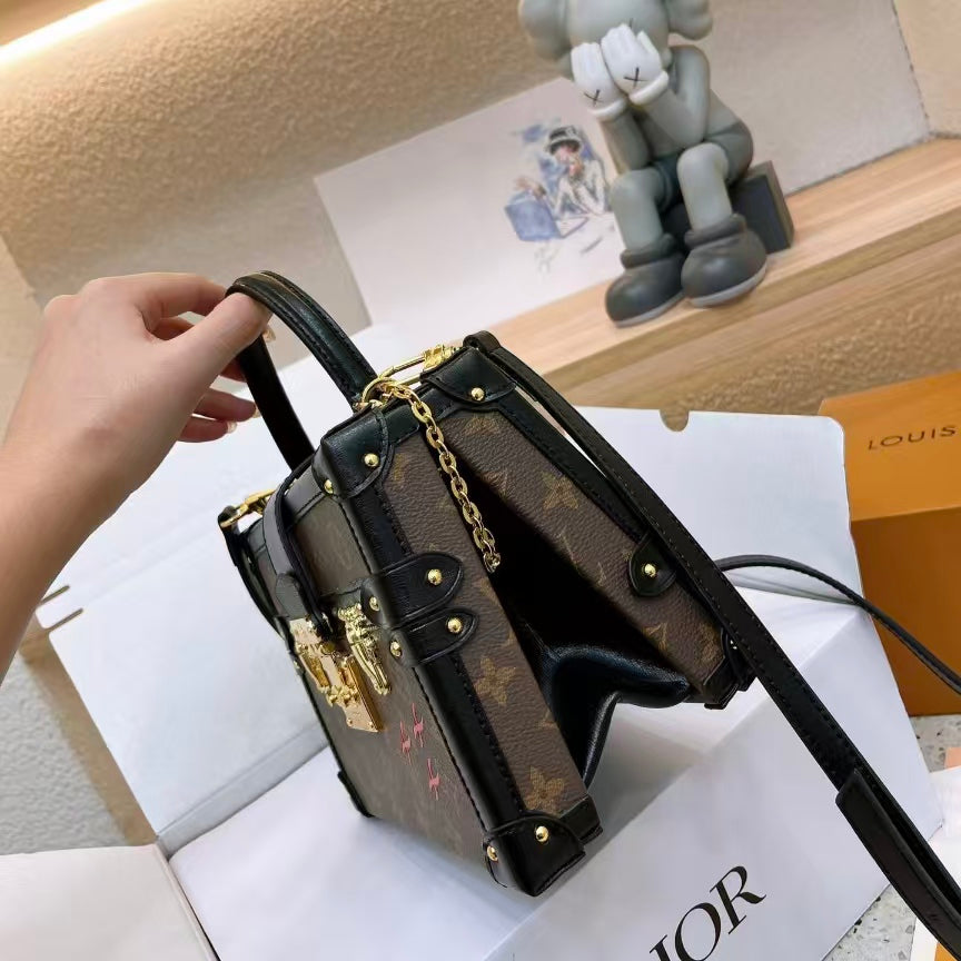 High-end Bag Customization - LV