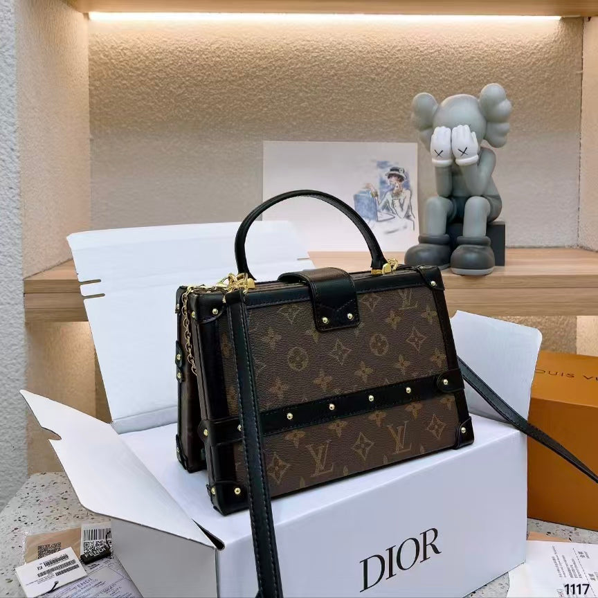 High-end Bag Customization - LV