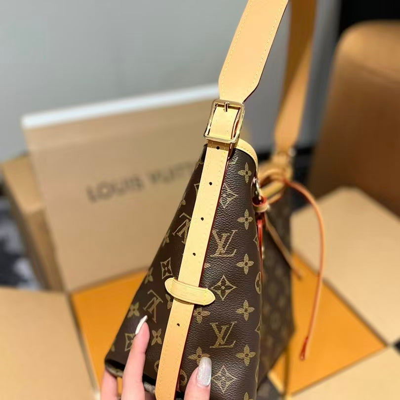 High-end Bag Customization - LV