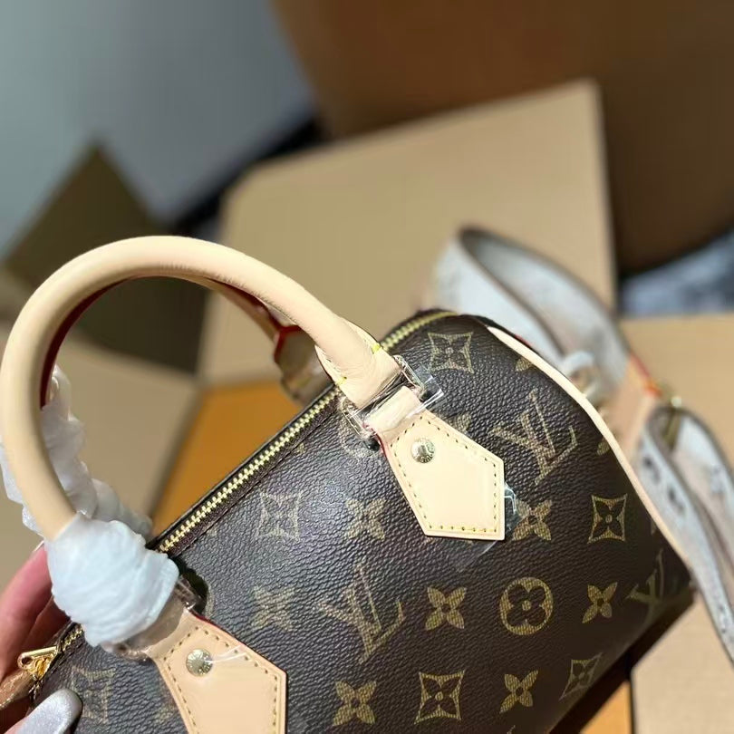 High-end Bag Customization - LV