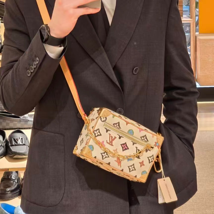 High-end Bag Customization - LV