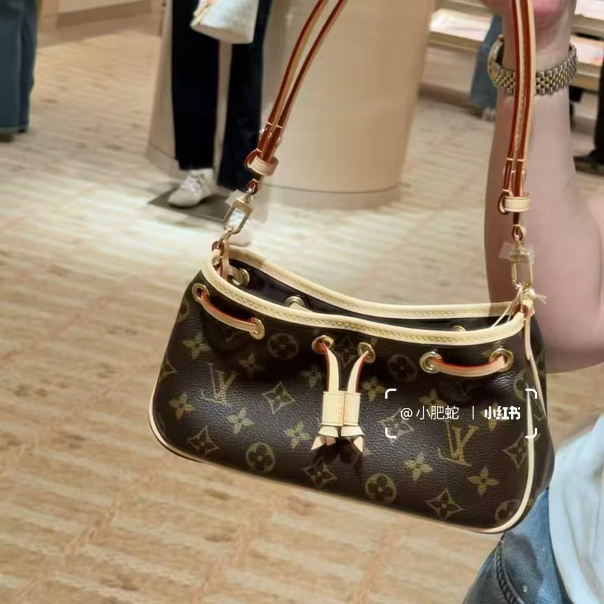 High-end Bag Customization - LV