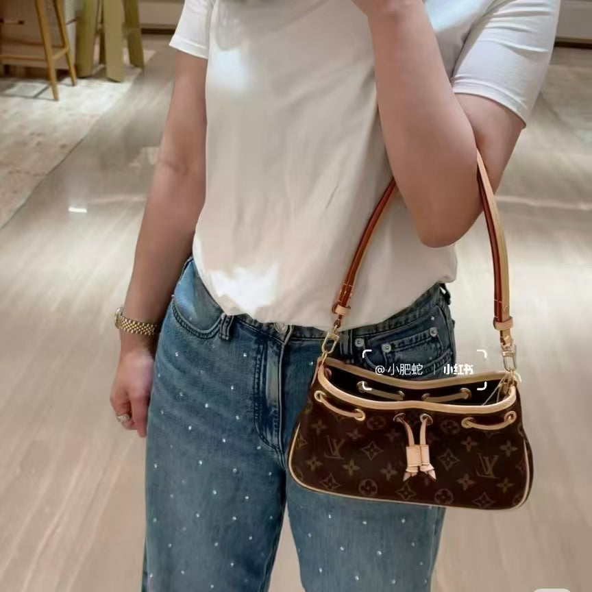 High-end Bag Customization - LV
