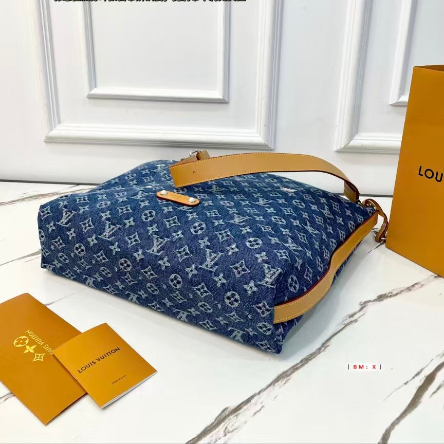 High-end Bag Customization - LV