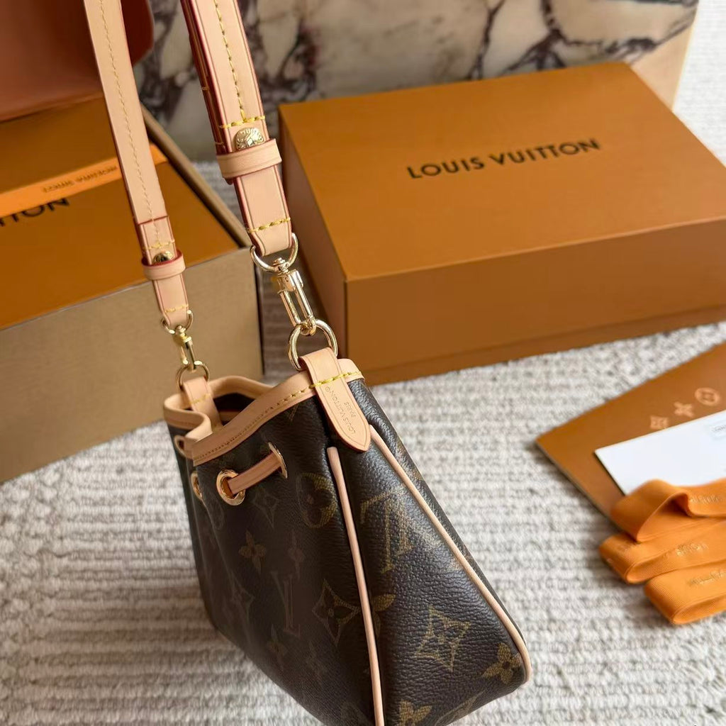 High-end Bag Customization - LV