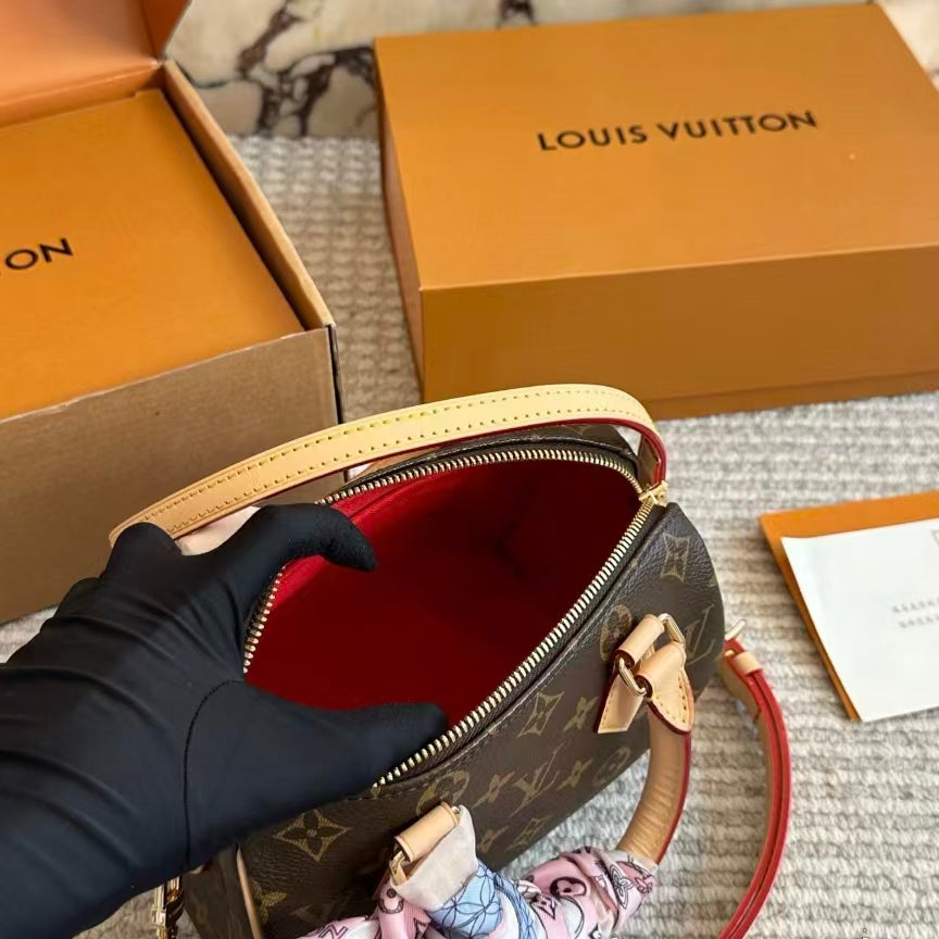 High-end Bag Customization - LV