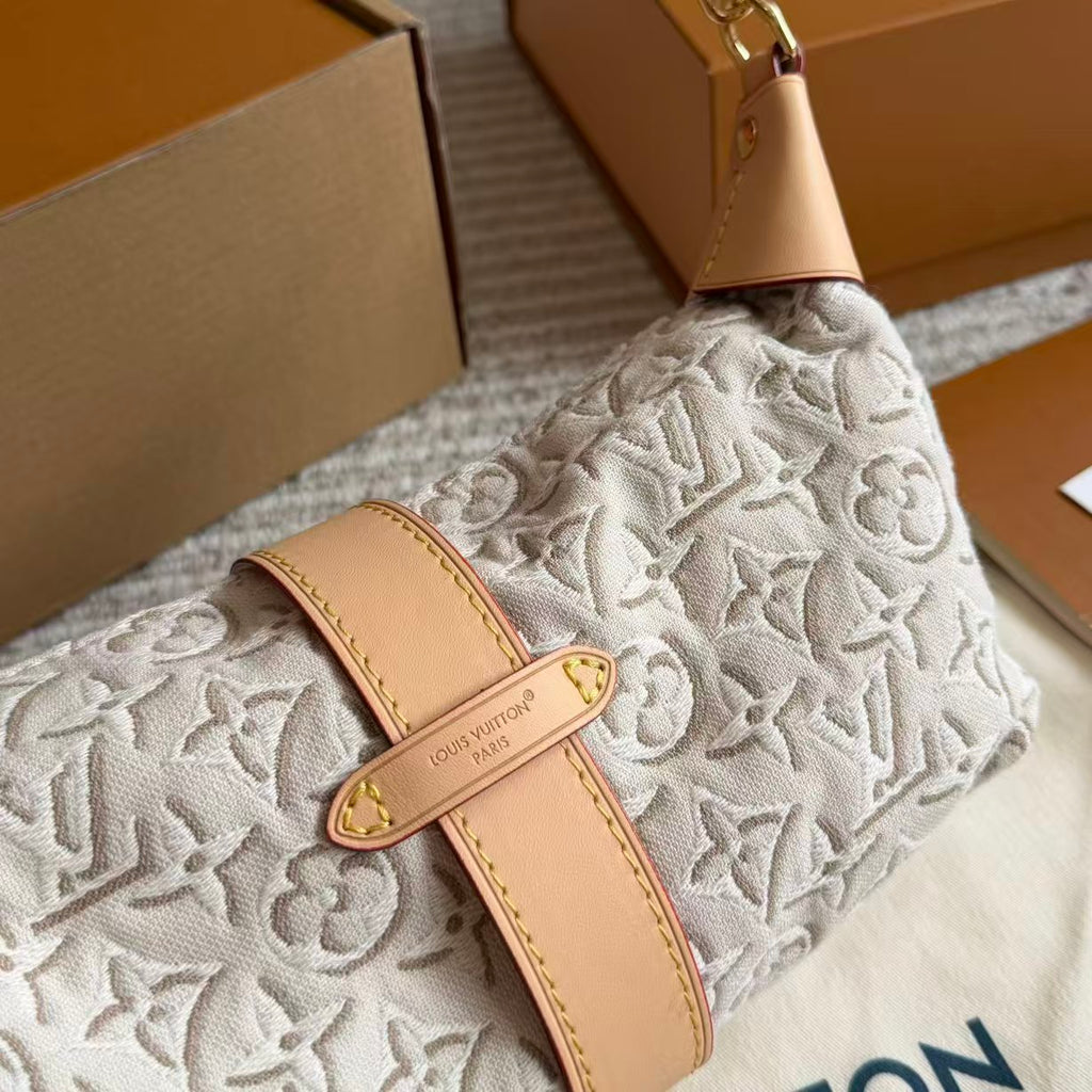 High-end Bag Customization - LV