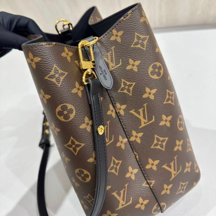 High-end Bag Customization - LV
