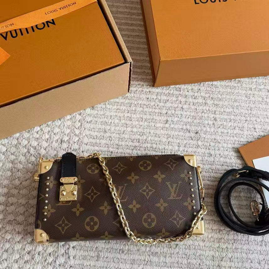 High-end Bag Customization - LV