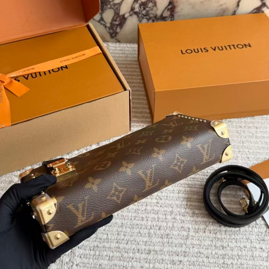 High-end Bag Customization - LV