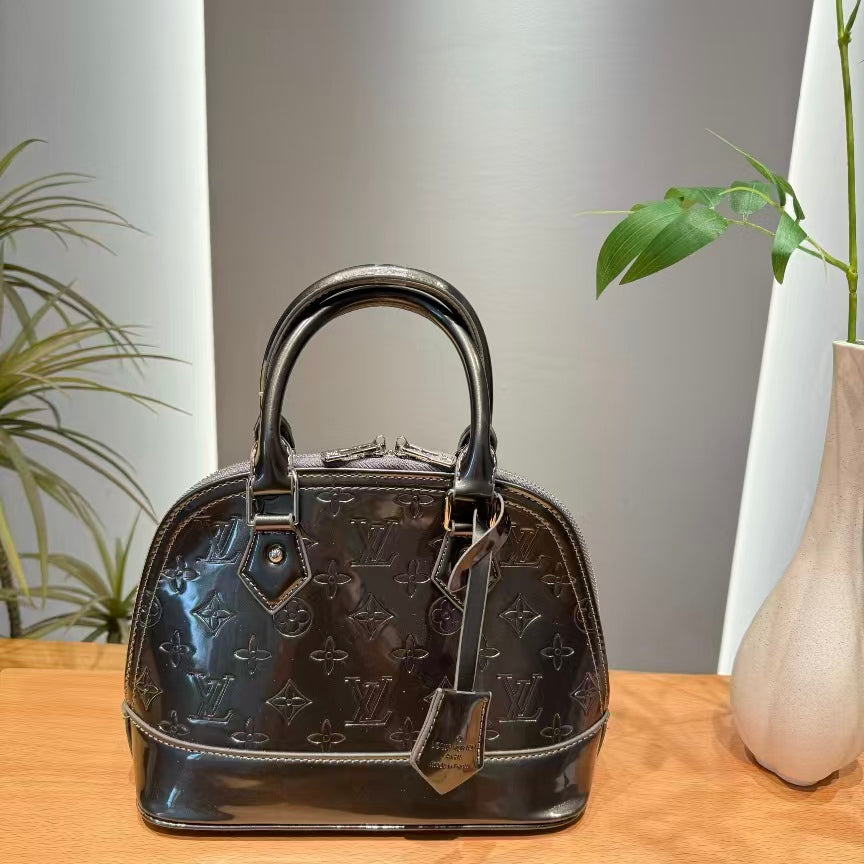 High-end Bag Customization - LV
