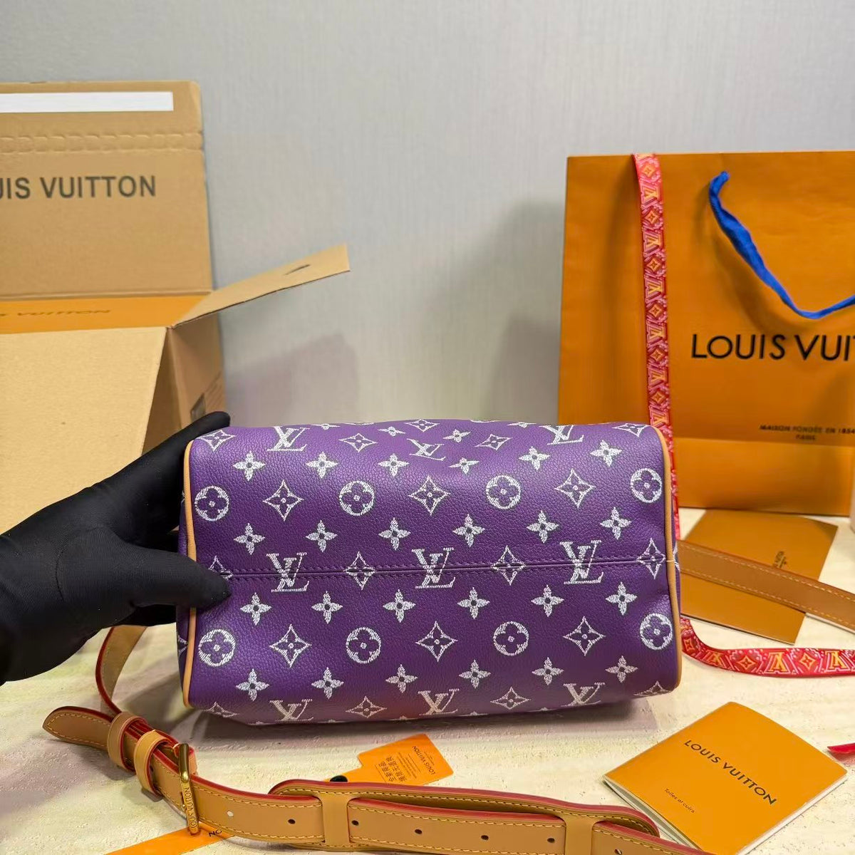 High-end Bag Customization - LV