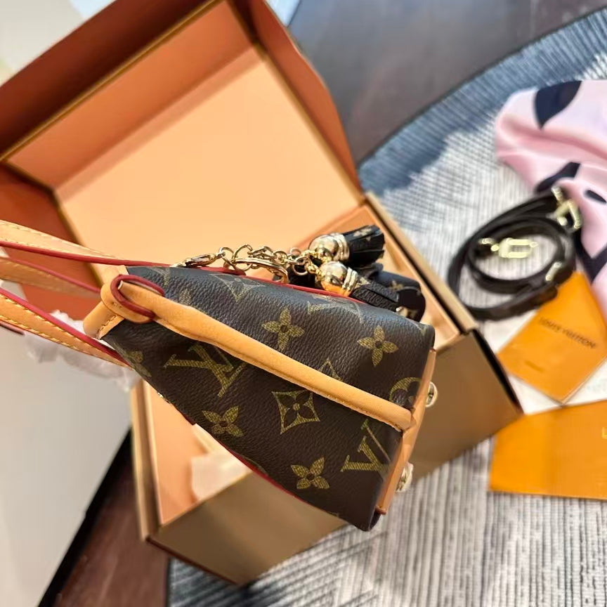 High-end Bag Customization - LV