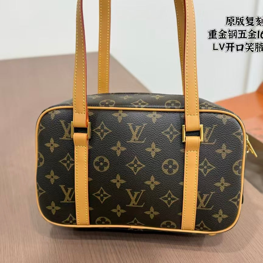 High-end Bag Customization - LV