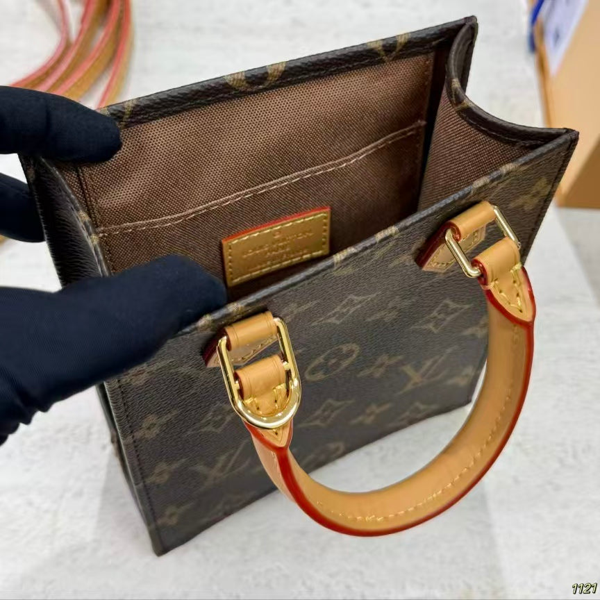 High-end Bag Customization - LV