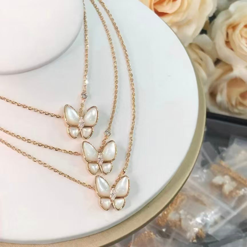 Exquisite Necklace and Bracelet Jewelry Collection