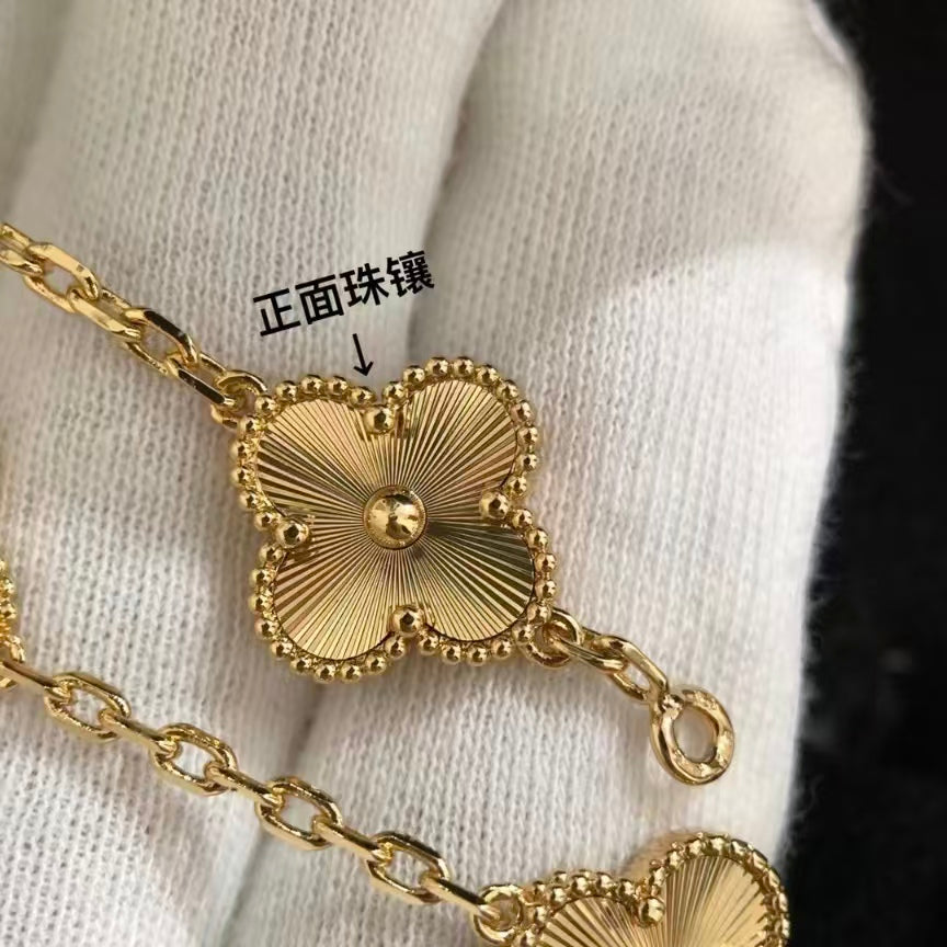 Exquisite Necklace and Bracelet Jewelry Collection