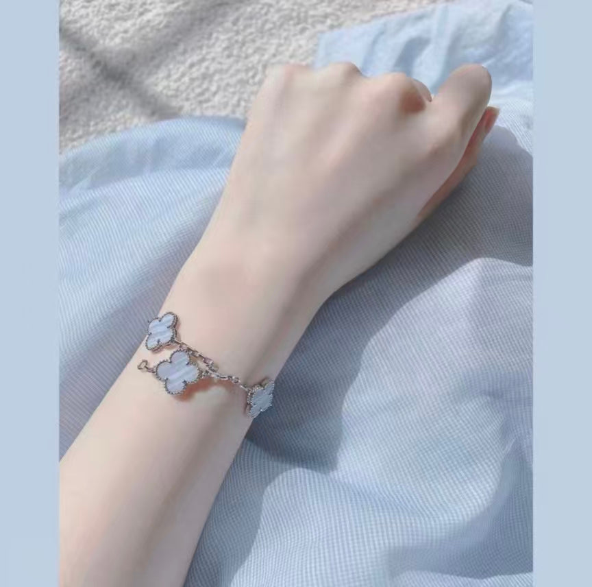Exquisite Necklace and Bracelet Jewelry Collection