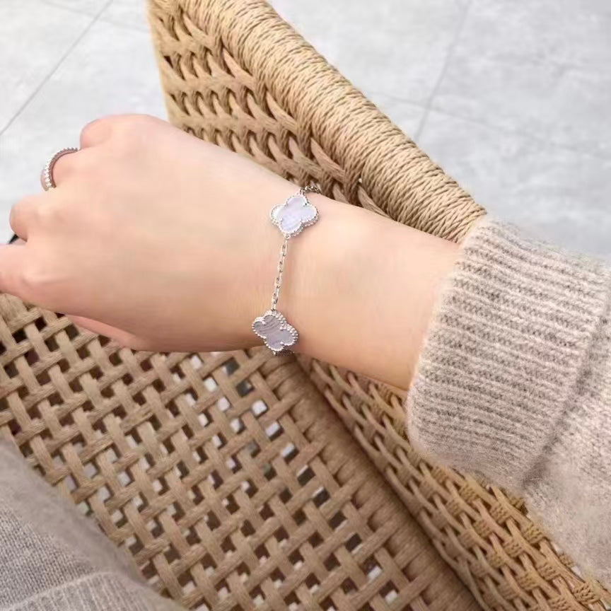 Exquisite Necklace and Bracelet Jewelry Collection