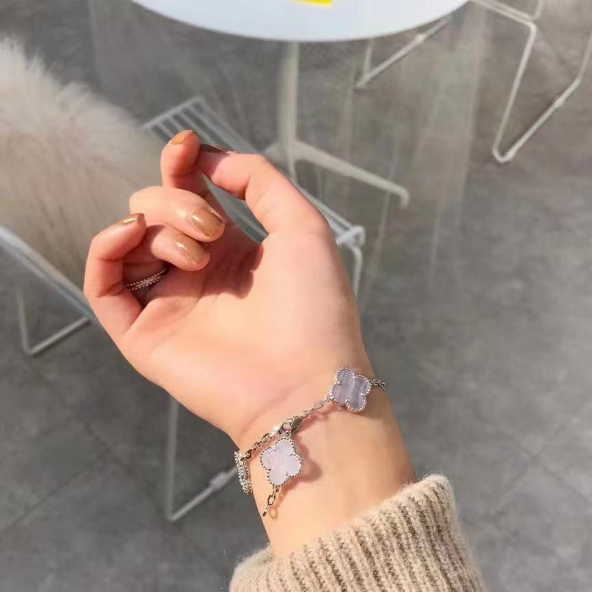 Exquisite Necklace and Bracelet Jewelry Collection