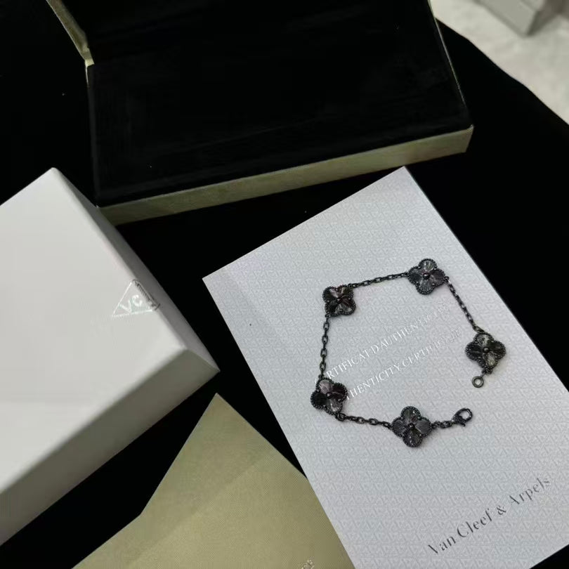 Exquisite Necklace and Bracelet Jewelry Collection