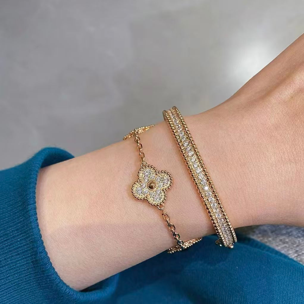 Exquisite Necklace and Bracelet Jewelry Collection