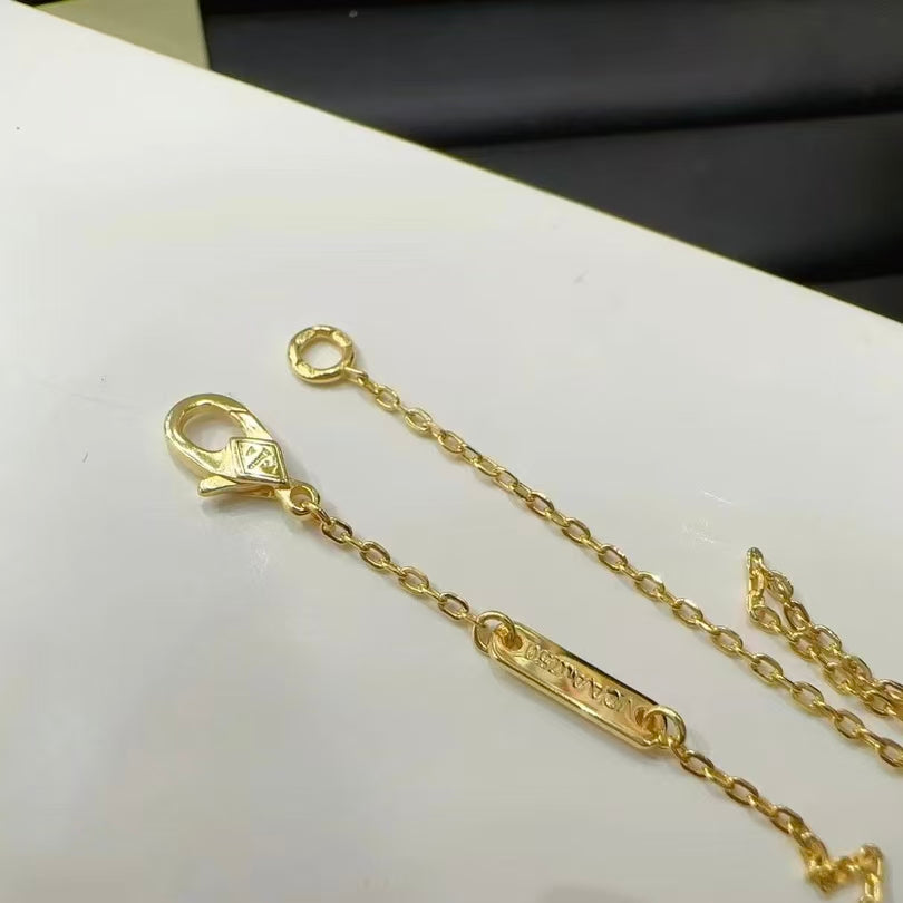 Exquisite Necklace and Bracelet Jewelry Collection
