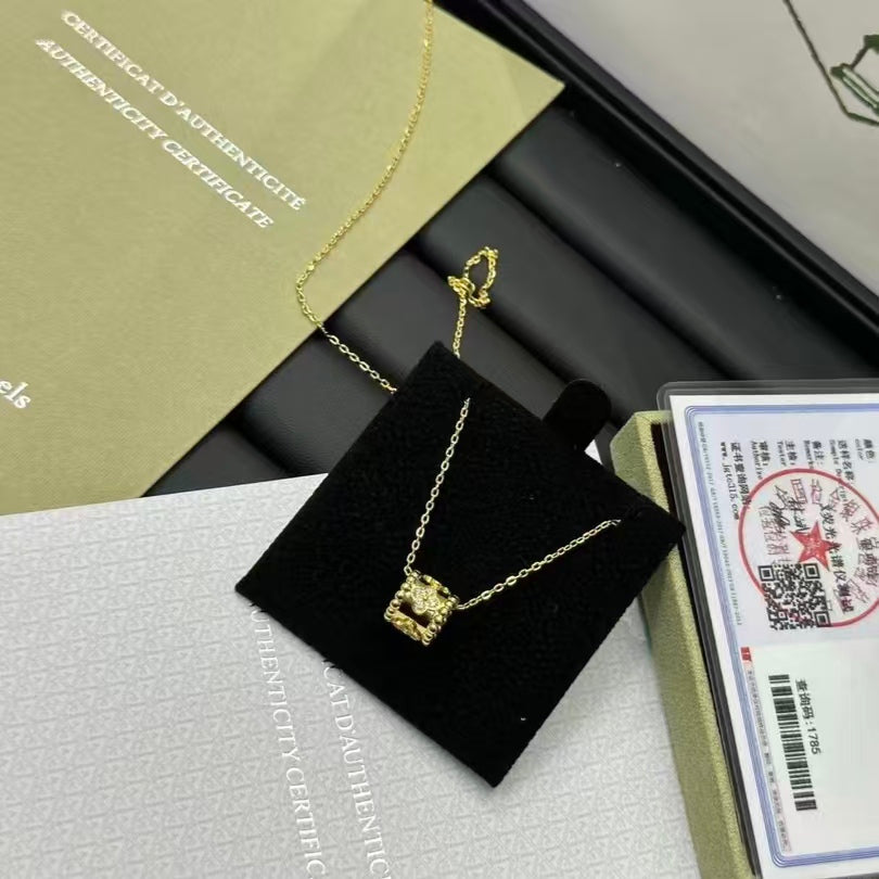 Exquisite Necklace and Bracelet Jewelry Collection