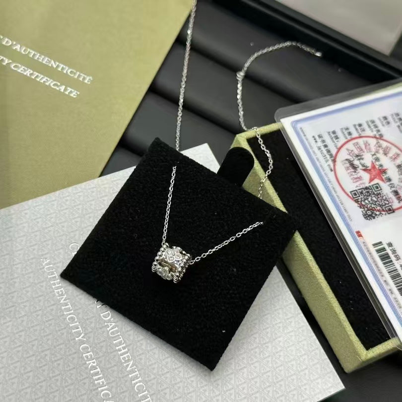 Exquisite Necklace and Bracelet Jewelry Collection