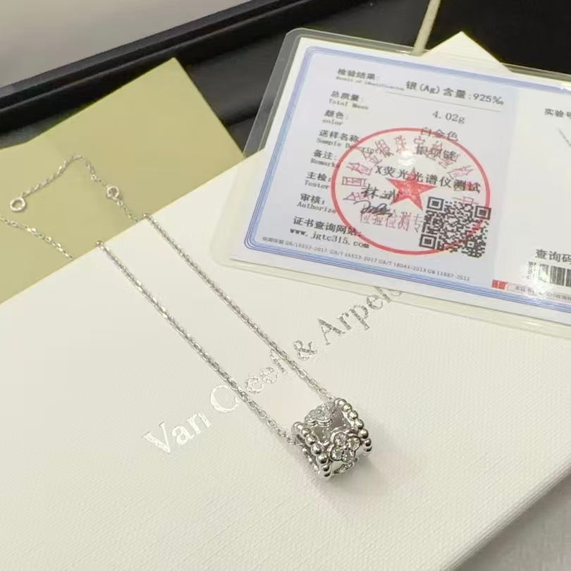 Exquisite Necklace and Bracelet Jewelry Collection