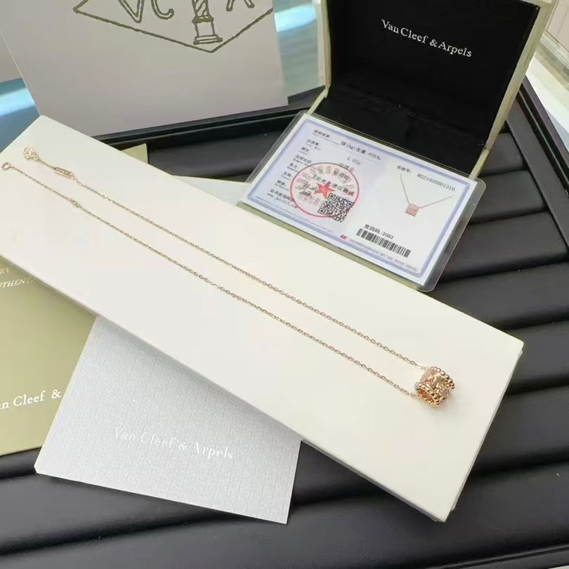 Exquisite Necklace and Bracelet Jewelry Collection