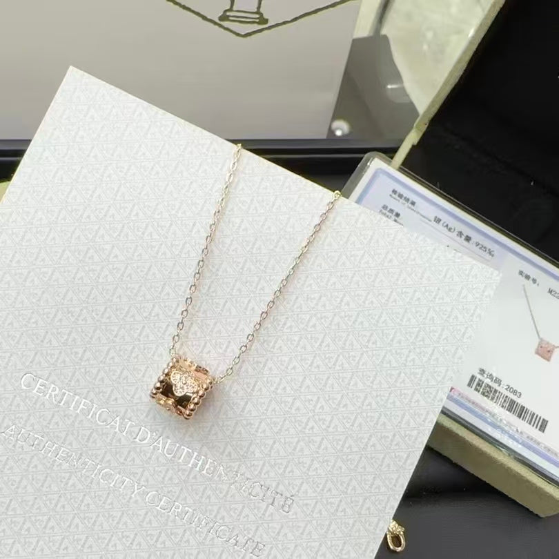 Exquisite Necklace and Bracelet Jewelry Collection