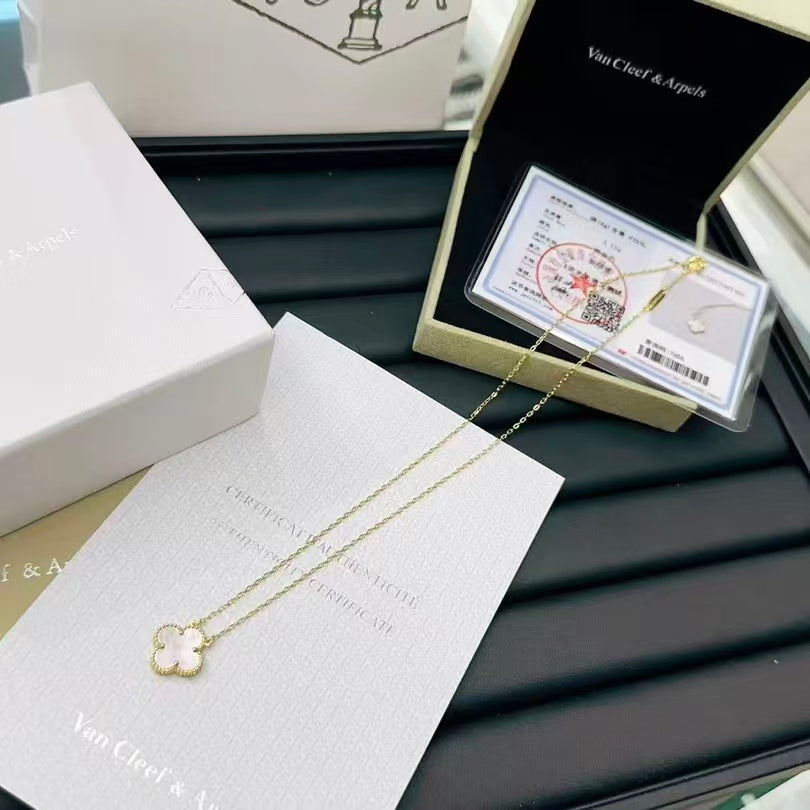 Exquisite Necklace and Bracelet Jewelry Collection