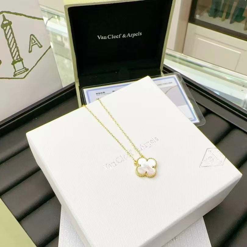 Exquisite Necklace and Bracelet Jewelry Collection