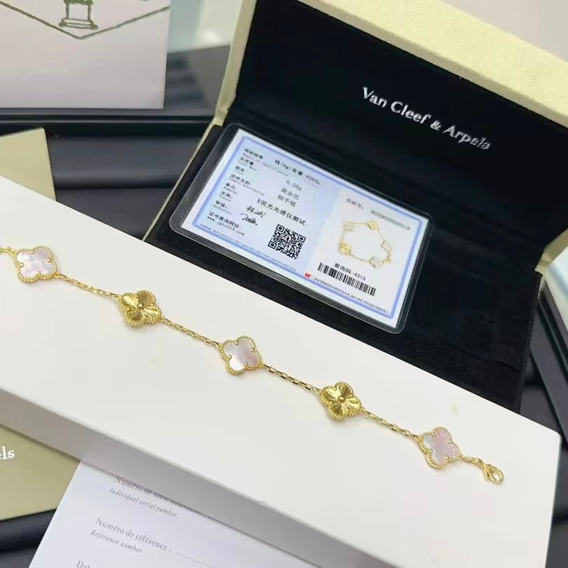 Exquisite Necklace and Bracelet Jewelry Collection