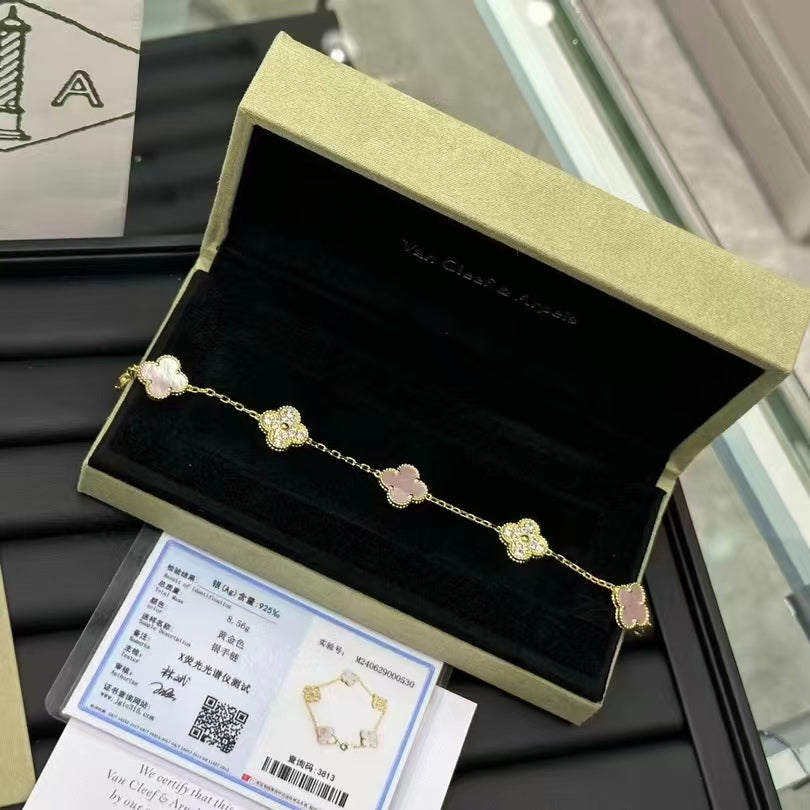 Exquisite Necklace and Bracelet Jewelry Collection