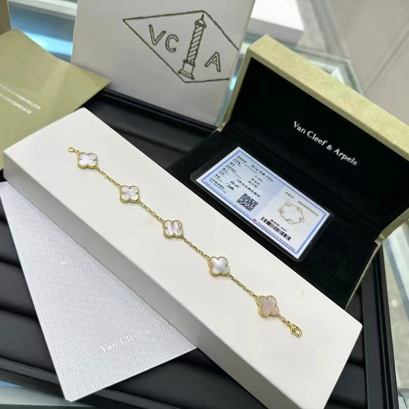 Exquisite Necklace and Bracelet Jewelry Collection