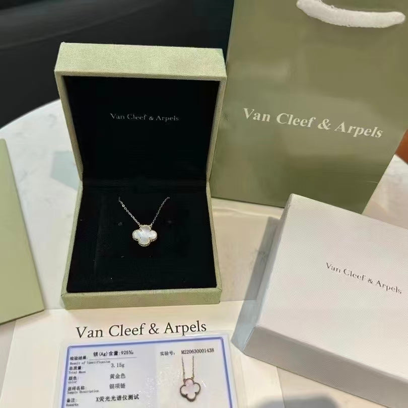 Exquisite Necklace and Bracelet Jewelry Collection