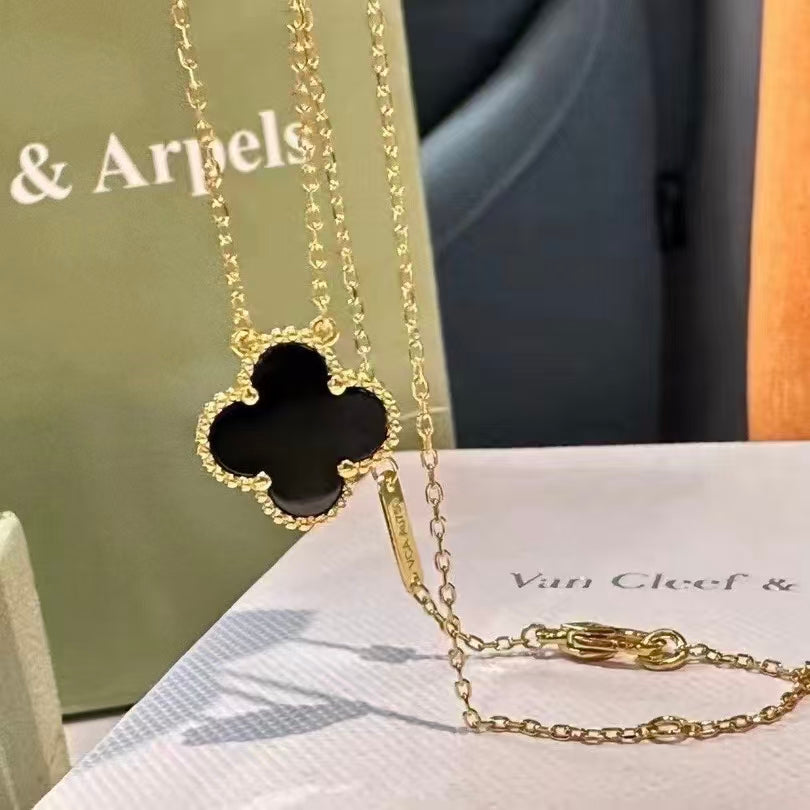 Exquisite Necklace and Bracelet Jewelry Collection