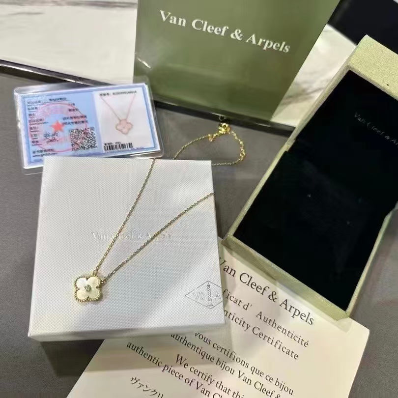 Exquisite Necklace and Bracelet Jewelry Collection