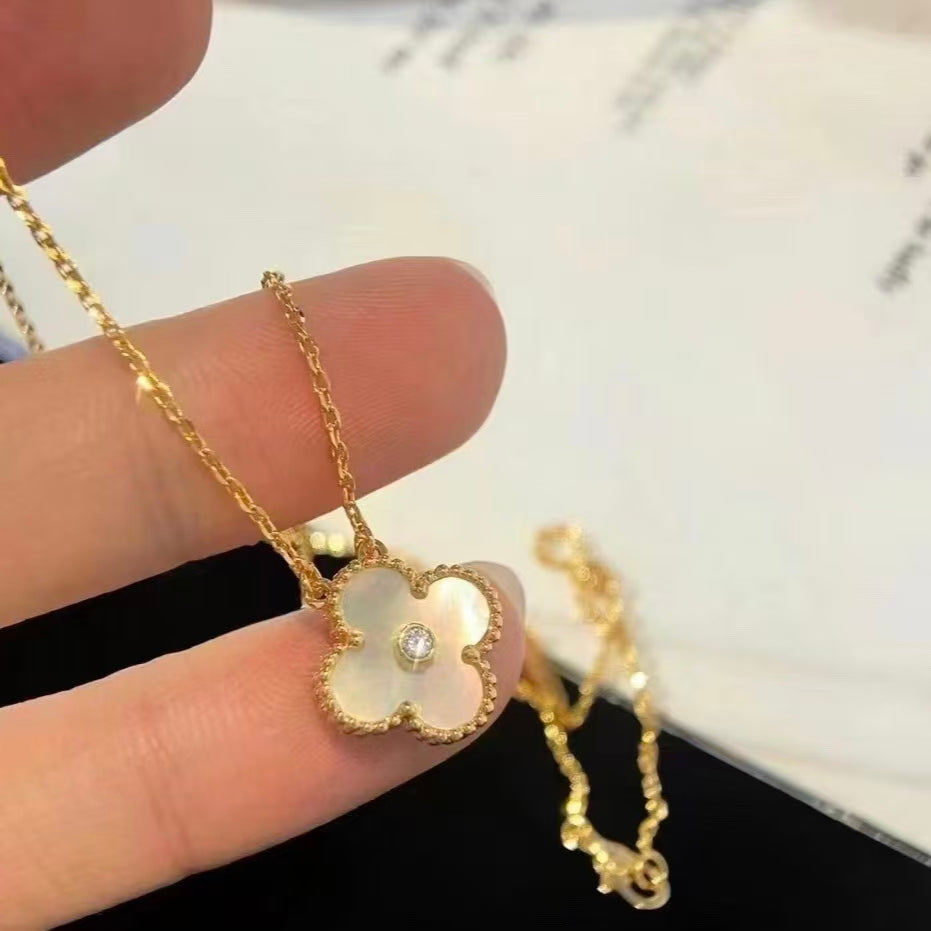 Exquisite Necklace and Bracelet Jewelry Collection