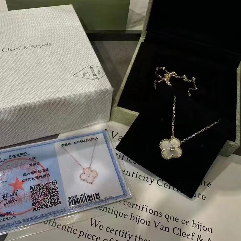 Exquisite Necklace and Bracelet Jewelry Collection