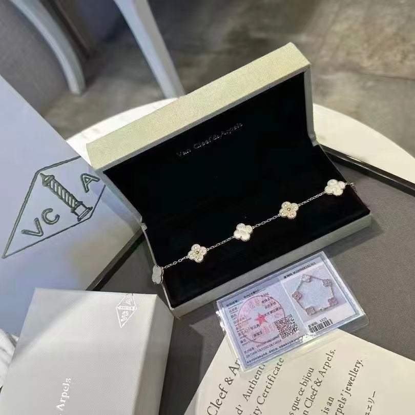 Exquisite Necklace and Bracelet Jewelry Collection