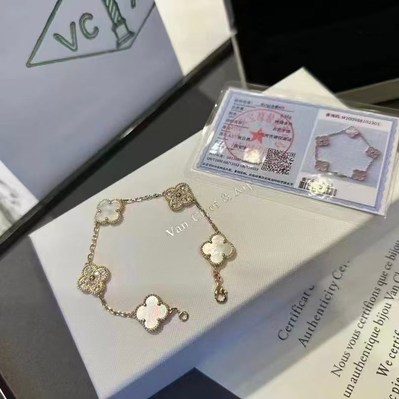 Exquisite Necklace and Bracelet Jewelry Collection